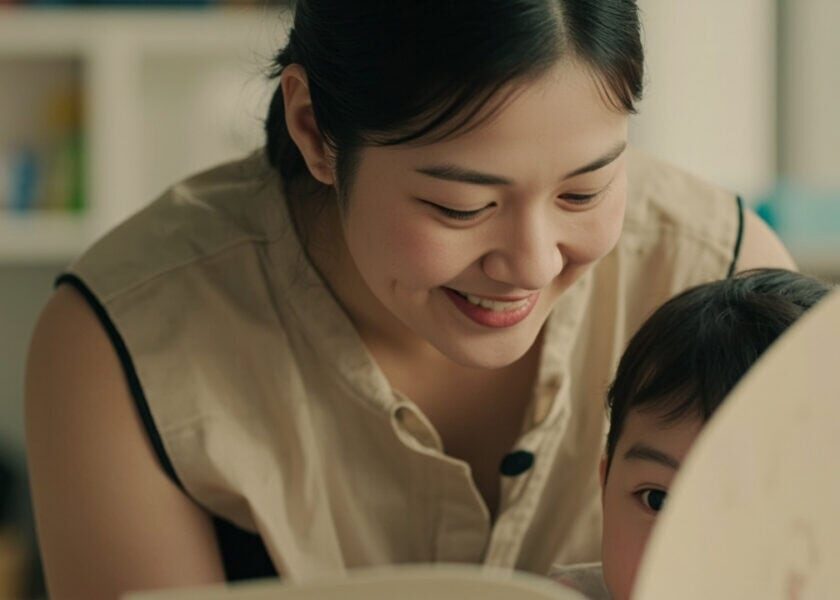 Childminder following an infant’s gaze during cloth-book time